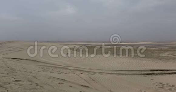 卡塔尔沙漠景观视频的预览图