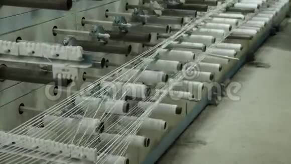 工厂生产聚乙烯视频的预览图