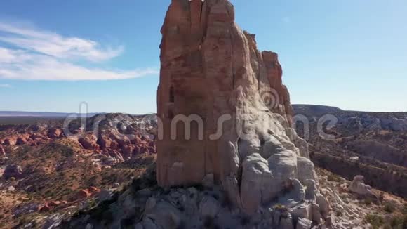 红鸽岩冲蚀气景高碑视频的预览图