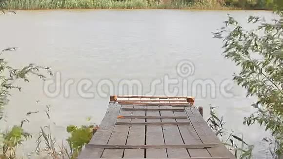 木桌浪江背景视频的预览图