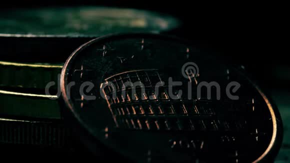 意大利5欧元硬币上的著名罗马Colloseum视频的预览图