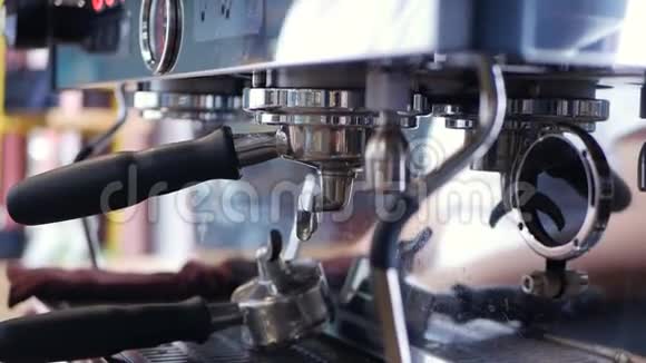 咖啡厅专业咖啡机视频的预览图
