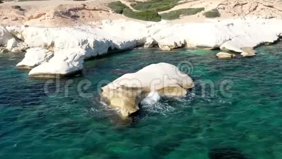 地中海沿岸的石头和岩石视频的预览图