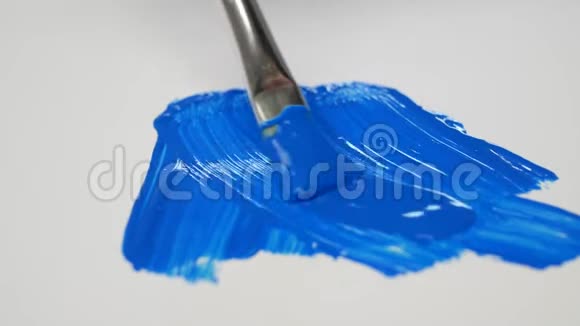 油漆使用温度技术和制作蓝色油漆视频的预览图