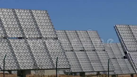 太阳能电池板领域视频的预览图