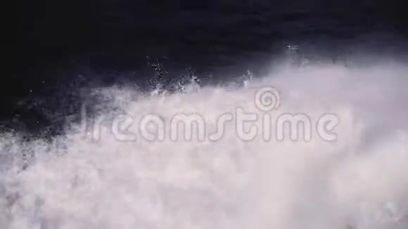 摩纳哥游艇后地中海风暴潮慢动作视频的预览图