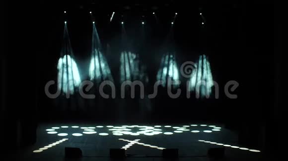 照明舞台设备视频的预览图