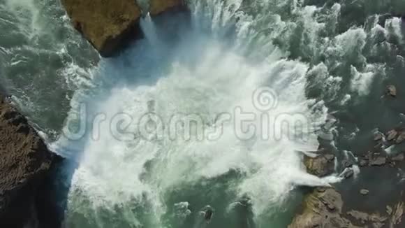 哥达福斯瀑布冰岛空中俯视图视频的预览图