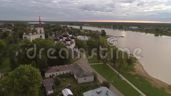 卡尔戈波尔全景凌晨航拍视频Arkhangelsk地区视频的预览图