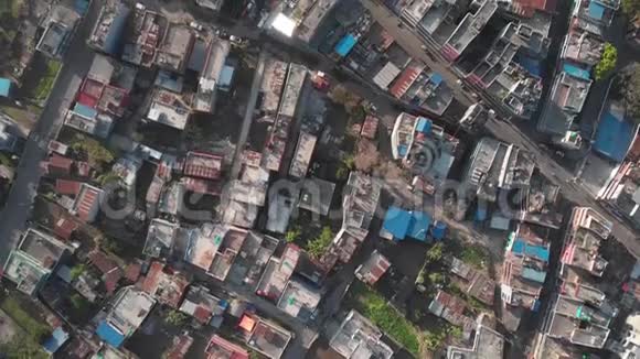 4K的鸟瞰周围和屋顶的博卡拉在兰巴扎地区尼泊尔视频的预览图