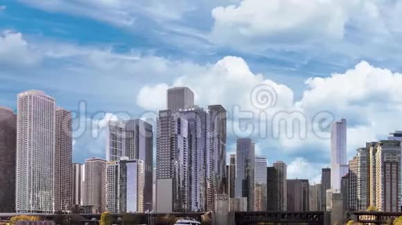 芝加哥市中心从密歇根湖俯瞰天际视频的预览图