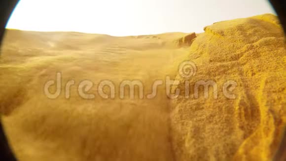 日落时间过沙丘沙漠TharKhuri宏观视频的预览图