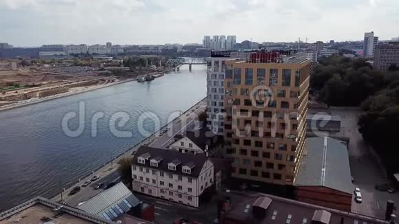 俄罗斯莫斯科2019年9月8日帕尔米拉商务俱乐部酒店建筑鸟瞰图视频的预览图