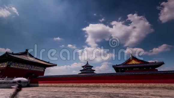 中国北京的云景和天坛的大殿视频的预览图