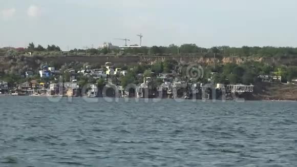 乱世海滨建筑破坏沿岸自然人类生态城市化视频的预览图