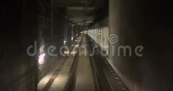 西班牙巴塞罗那2019年10月20日自动列车地铁隧道快速速度时光流逝视频的预览图