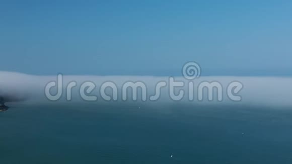 威尔士海岸海雾视频的预览图