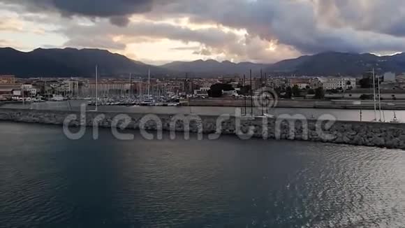 巴勒莫西西里海岸的景色视频的预览图