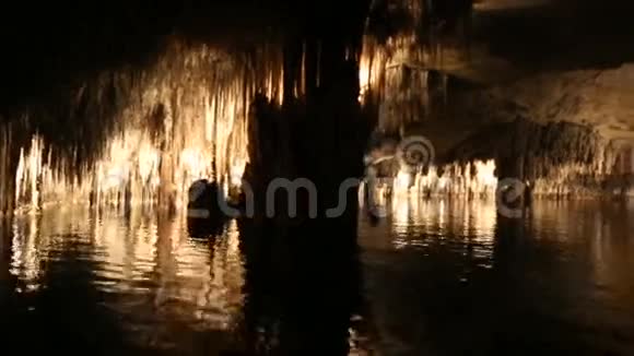 德拉克的洞穴视频的预览图
