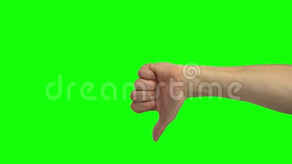 男性的手显示拇指向下绿色屏幕关门视频的预览图