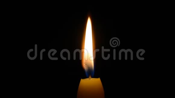 黑色蜡烛火焰特写视频的预览图