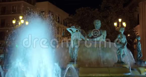 瓦伦西亚西班牙2020年1月02日在瓦伦西亚的Virgen广场的喷泉景观视频的预览图