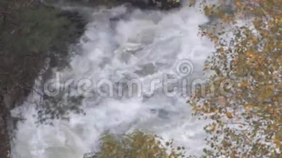 佐治亚州塔鲁拉峡谷6K塔鲁拉峡谷水流近景视频的预览图