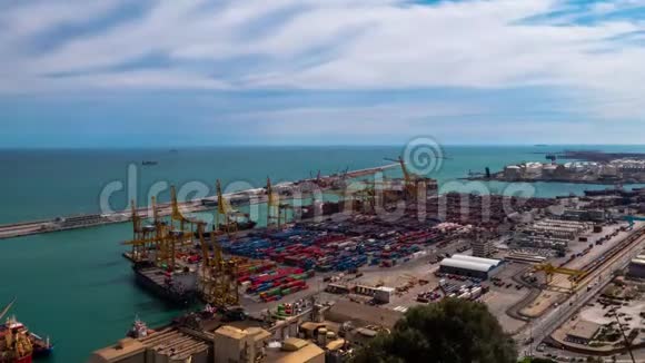 用于货运和全球业务的工业港巴塞罗那视频的预览图