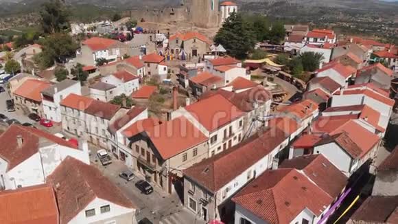 城堡和城市贝尔蒙特的全景卡斯特洛布兰科葡萄牙区的城市视频的预览图