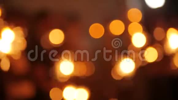 玫瑰金抽象模糊的圣诞灯背景视频的预览图
