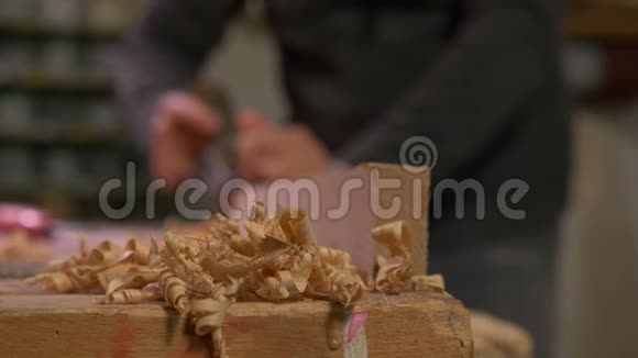 木屑刨床视频的预览图