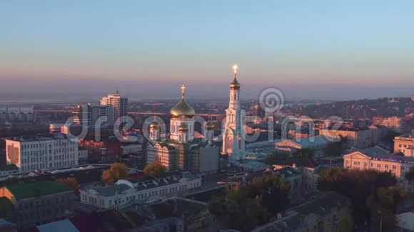 俄罗斯Don的罗斯托夫2016年10月日落大教堂空中射击视频的预览图