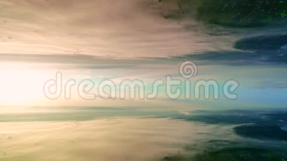 空中观景在雾中飞翔在云层上方朝太阳飞去4K视频的预览图