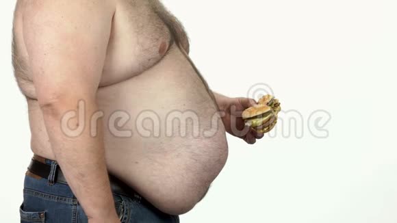胖子吃快餐汉堡包视频的预览图