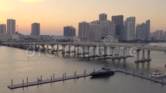 迈阿密现场桥湾游艇4k60p视频的预览图