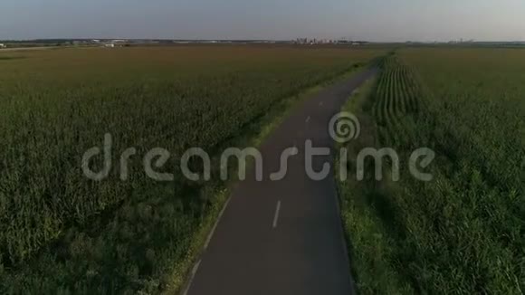 从上面可以看到德国的高速公路视频的预览图
