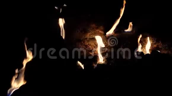 土耳其Chimaera山上永恒的火焰视频的预览图