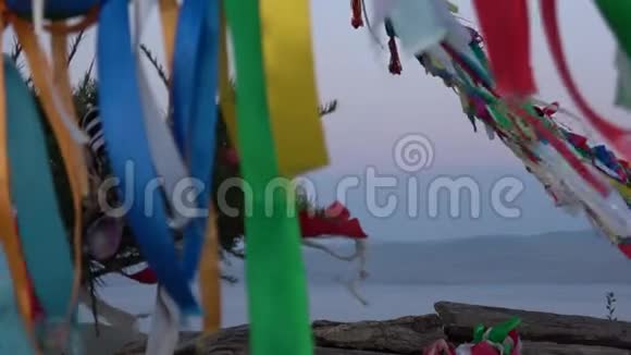 贝加尔湖小岛上的佛教史图帕视频的预览图