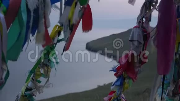 贝加尔湖小岛上的佛教史图帕视频的预览图