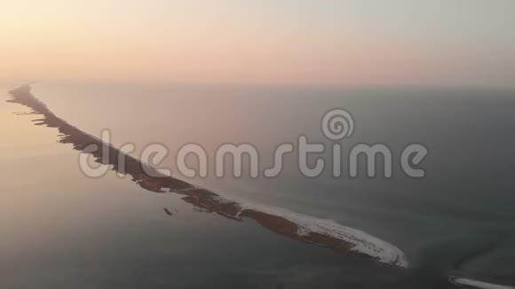 日落时的海景和地平线视频的预览图