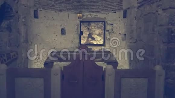 在耶路撒冷的圣墓教堂金巴勒走进亚当的教堂视频的预览图