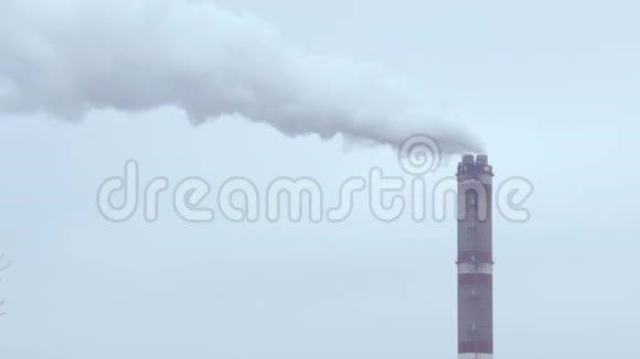 厚灰烟发电厂烟囱空气污染概念视频的预览图