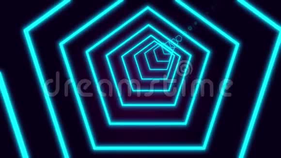 霓虹五边形隧道抽象运动背景由明亮的白色线条和照相机组成的五角大楼在上面移动视频的预览图
