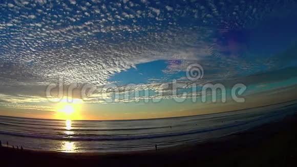 日落天空和海洋5波多海滩卡尔斯巴德加利福尼亚视频的预览图