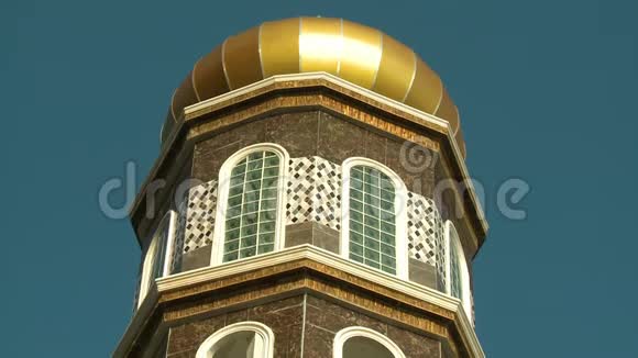 塔结构上的金穹顶视频的预览图