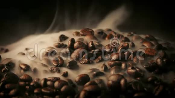热蒸烤咖啡豆视频的预览图