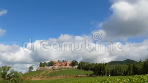 基安蒂地区和布罗里奥城堡视频的预览图