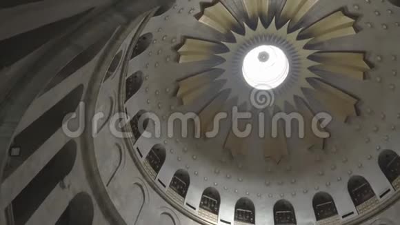 神圣坟墓教堂穹顶的全景视频的预览图