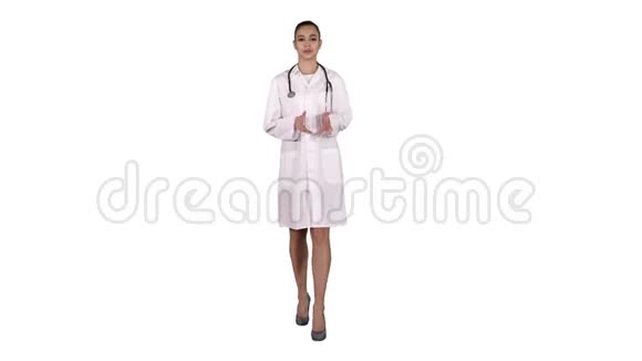 女性治疗师咨询白色背景视频的预览图
