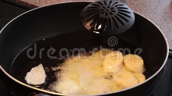 尼日利亚煎锅炒法前菜视频的预览图